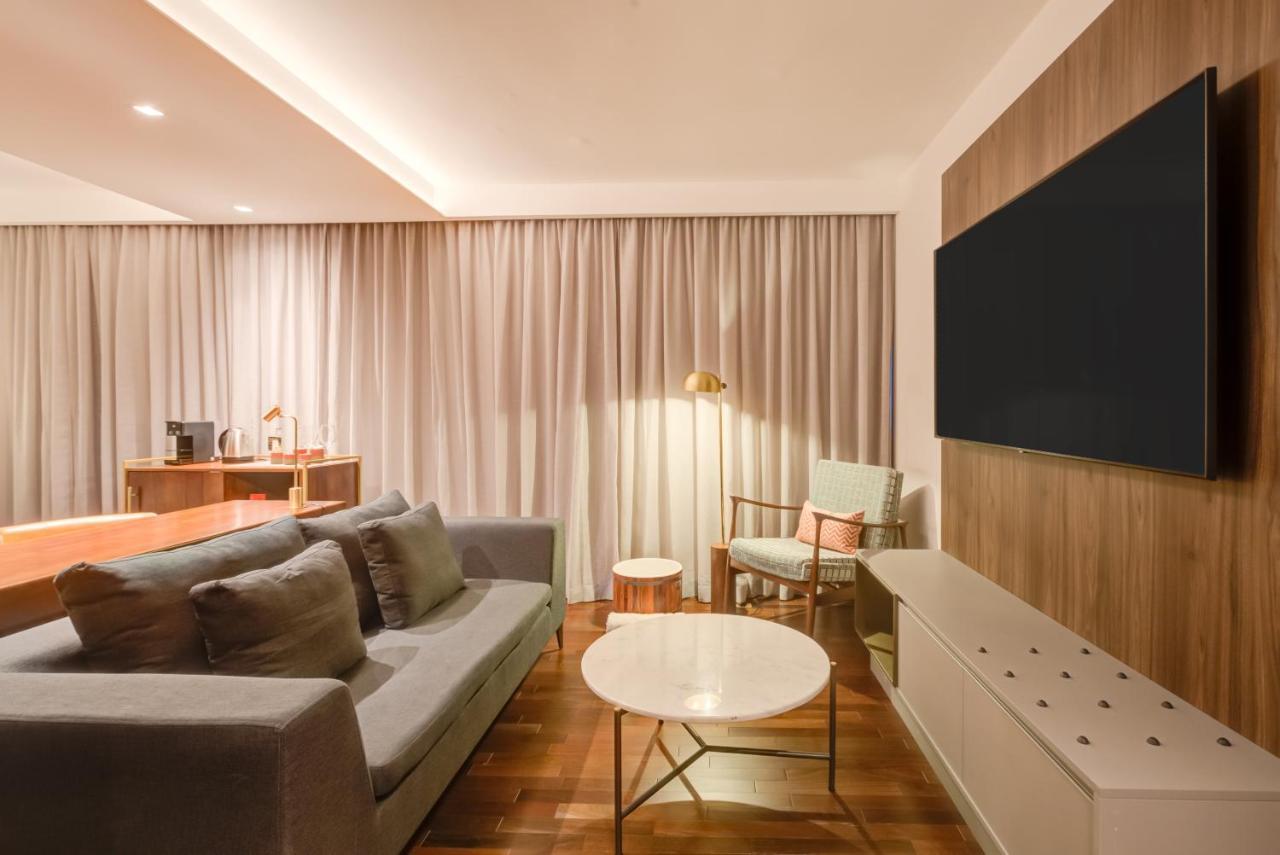 Отель Qoya Sao Paulo Paulista, Curio Collection By Hilton Экстерьер фото