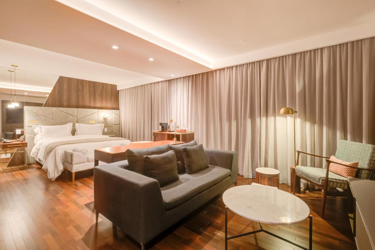 Отель Qoya Sao Paulo Paulista, Curio Collection By Hilton Экстерьер фото